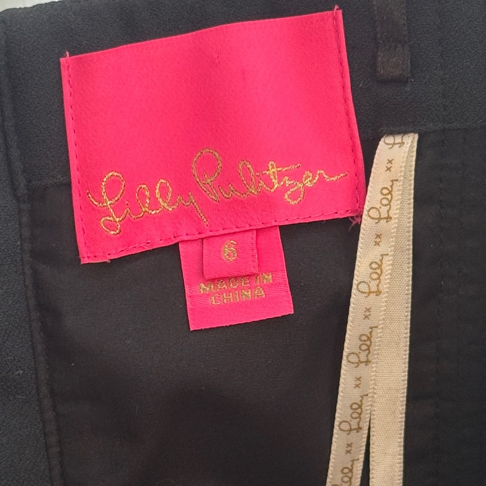 Lilly Pulitzer Black and Gold Strapless Jumpsuit. Size 6 - Picture 3 of 11